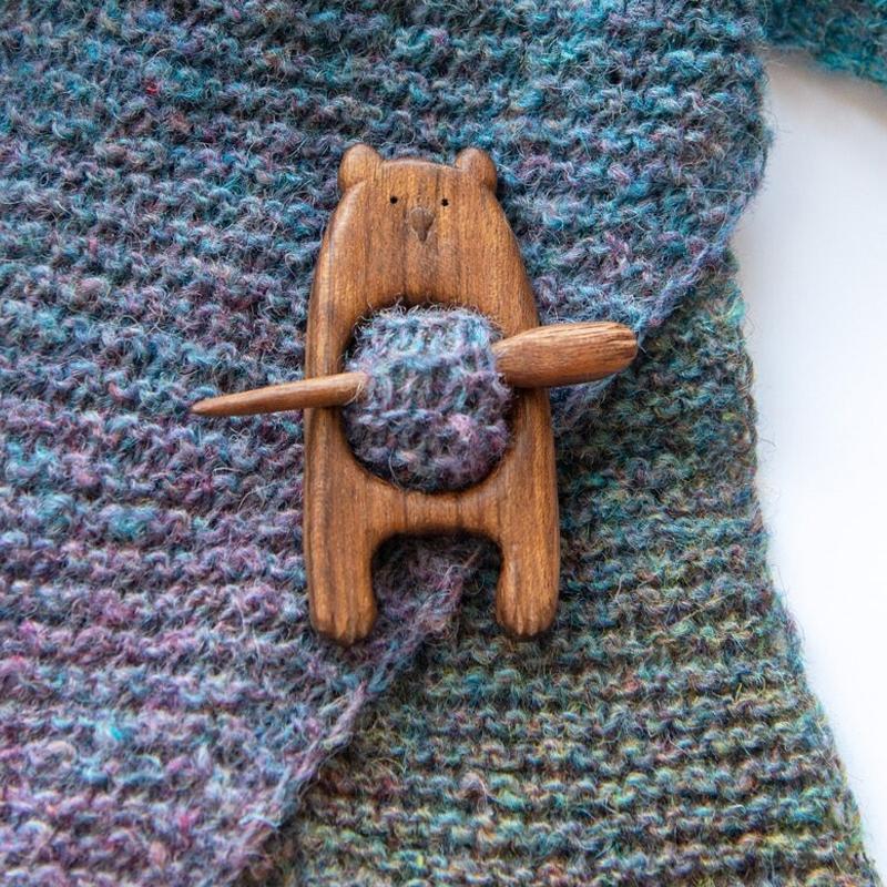 Brooch Pin with Wooden Animal Pattern  - 🔥🔥Pre-sale For A Limited Time With The Lowest Discount